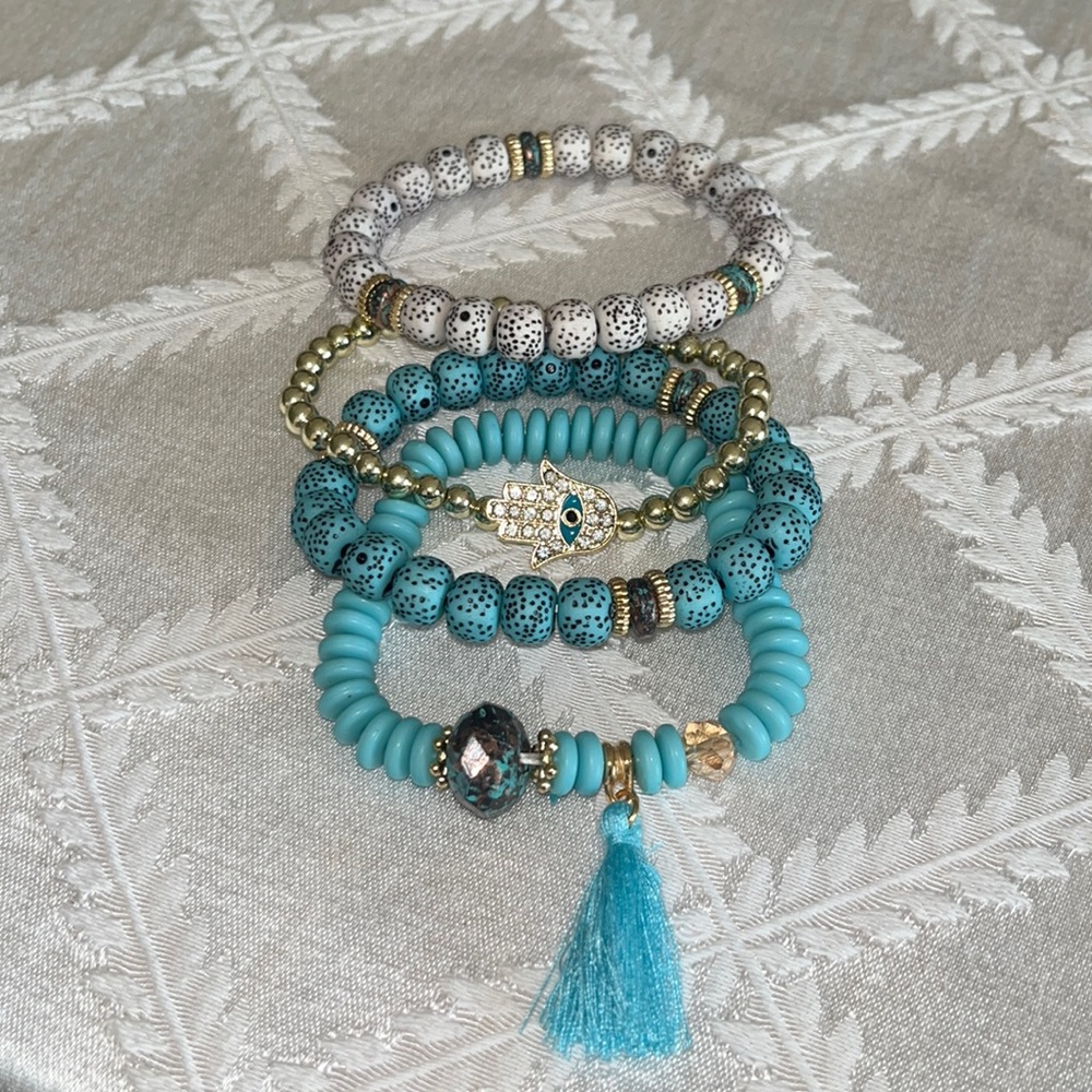 New boho stackable stretch bracelets. (4) - Picture 2 of 2